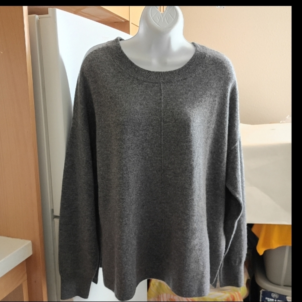 Repeat Cashmere Sweater sz 40
